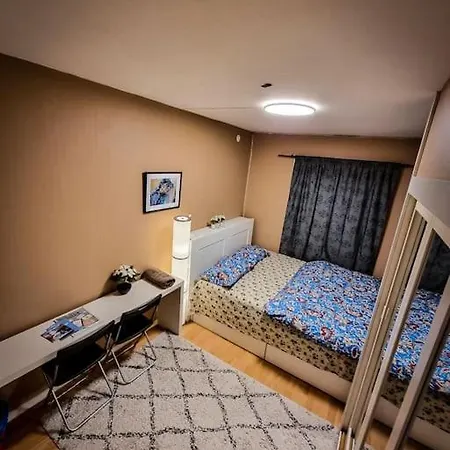 Private In Centre, Shared Appartment, Free Parking