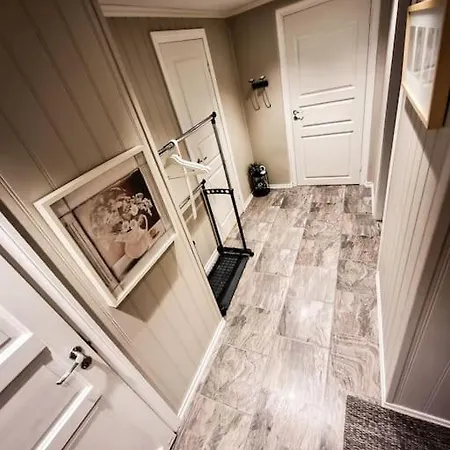 Private In Centre, Shared Appartment, Free Parking Appartement *