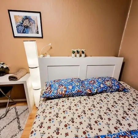 Private In Centre, Shared Appartment, Free Parking Appartement *